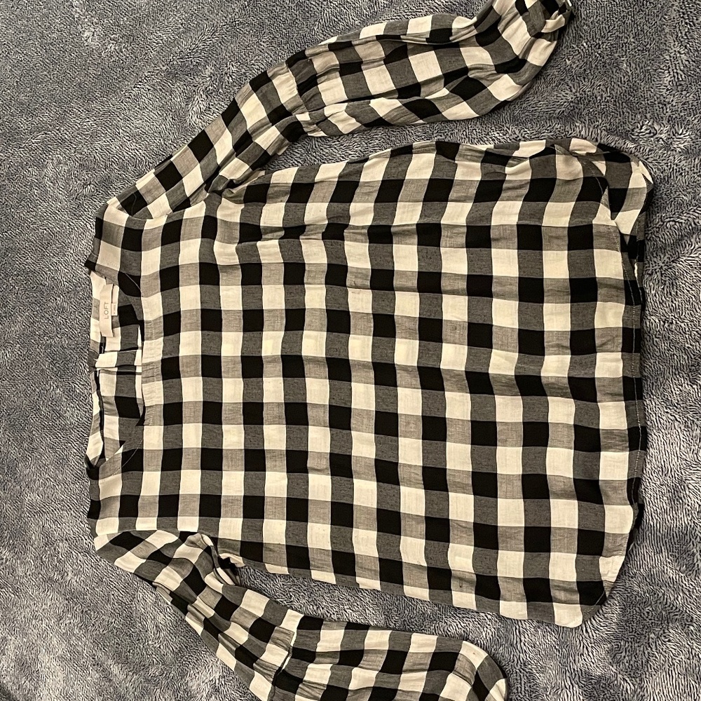 Black & White Check Blouse w/Buttons Down the Back
